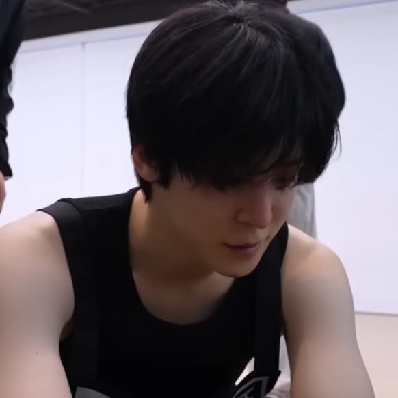 yara 🎀 tweet media