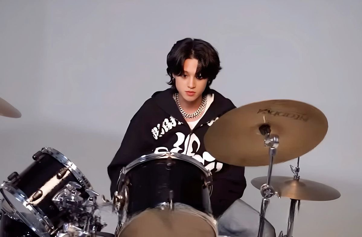 🐞 isa tweet media