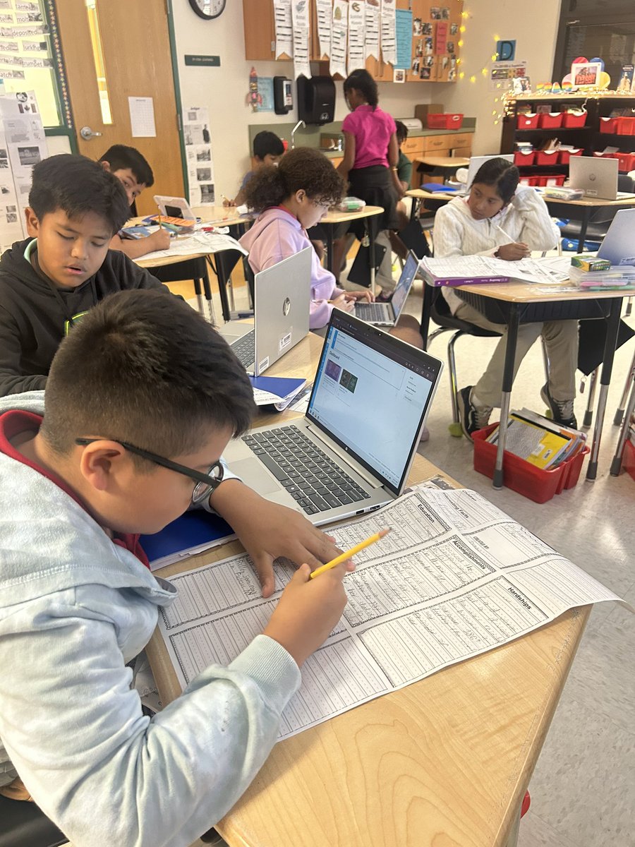 Mrs. Rameau tweet media