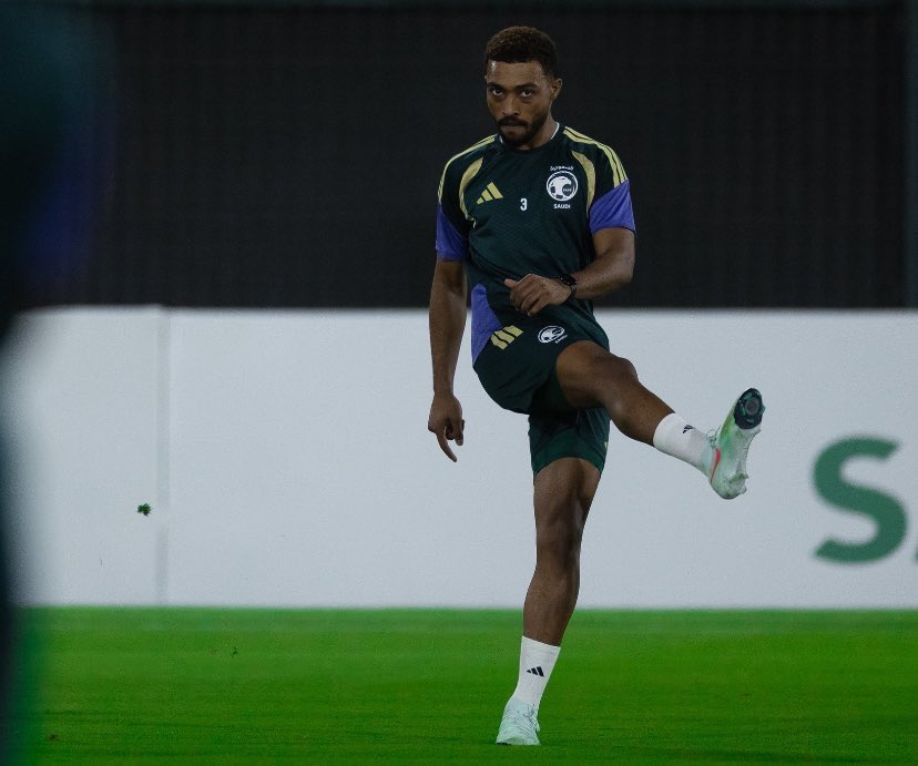 عبد العزيز tweet media