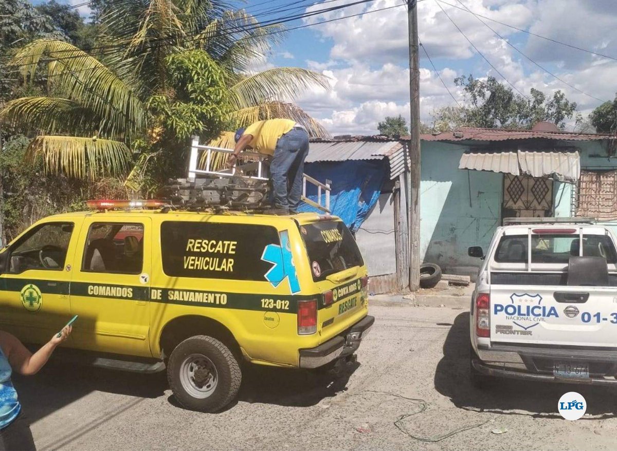 La tarde de este jueves 26 de marzo se registró un incendio en una cohetería ilegal de productos pirotécnicos colonia San Francisco, Ciudad Delgado, según reportó Bomberos. Protección Civil informó que, se registran 7 personas lesionadas y 2 personas fallecidas en el lugar.

Los