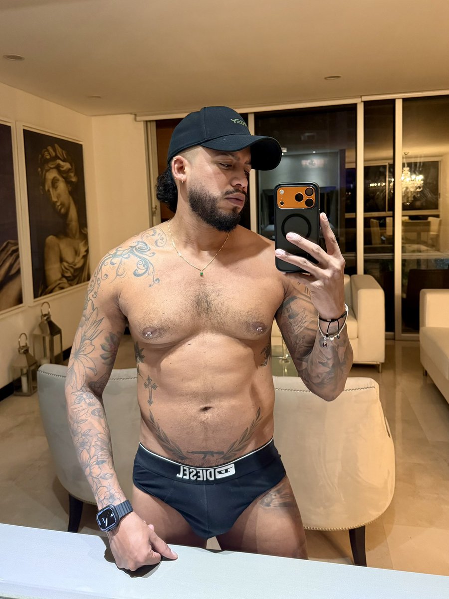 Hace un poco de frío hoy !!!

onlyfans.com/goman969

😈🐽🦍🔱🔥