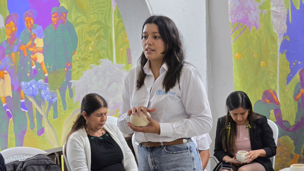 FAO_Colombia's tweet image. La jornada, en el marco del convenio #FRES de la @ARNColombia con cooperación técnica de FAO 🇺🇳 y apoyo de @SecMujerCauca de la @GobCauca y @UNIMINUTOCOL, impulsó el autocuidado, el Kintsugi como símbolo de resiliencia y la pedagogía de rutas de atención ante violencias de género