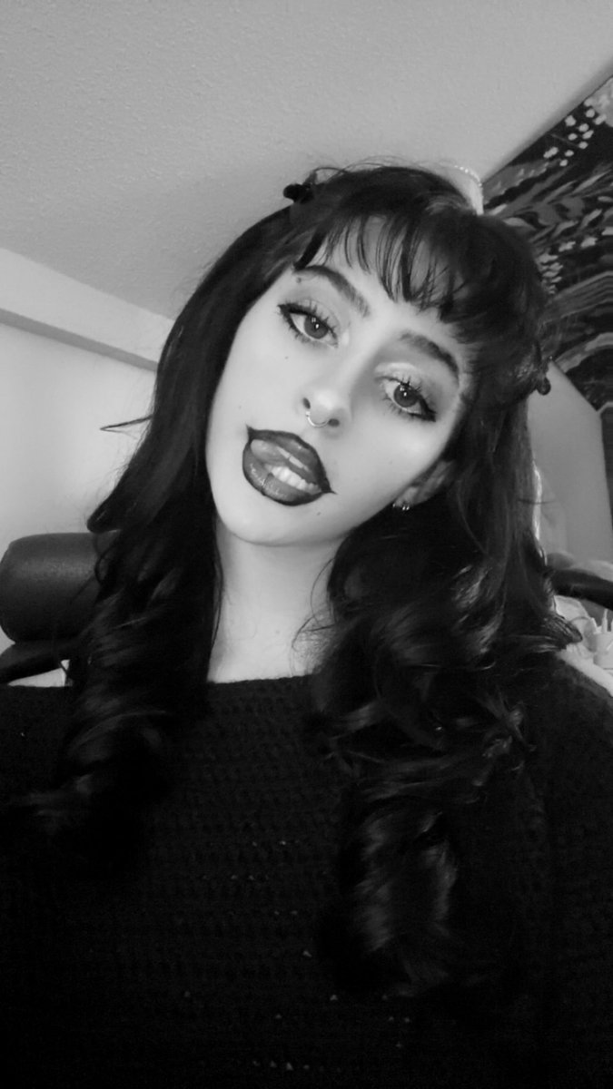 Nikki⛦˙♱☠︎︎♱˙⛧ tweet media