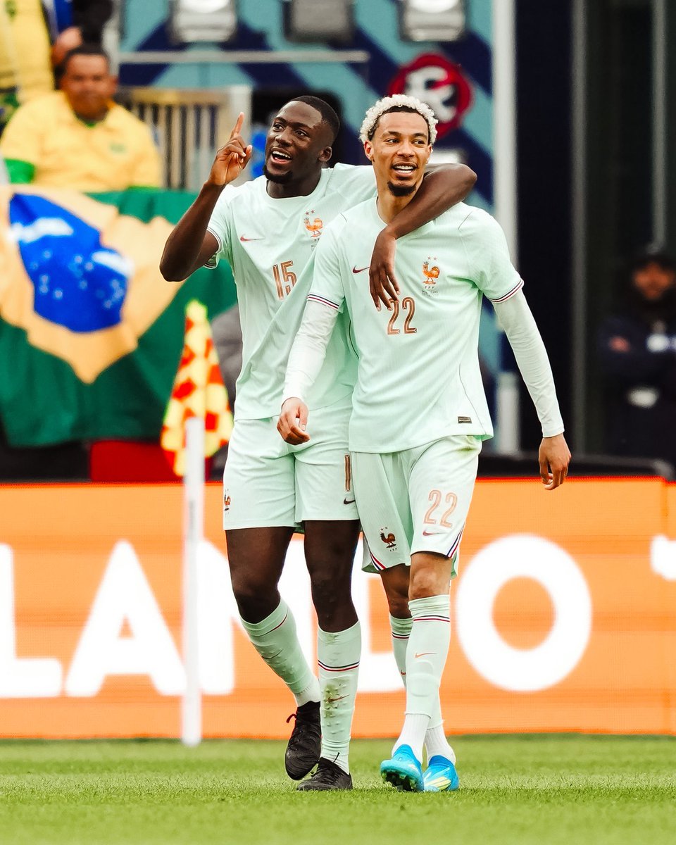 عمرو tweet media