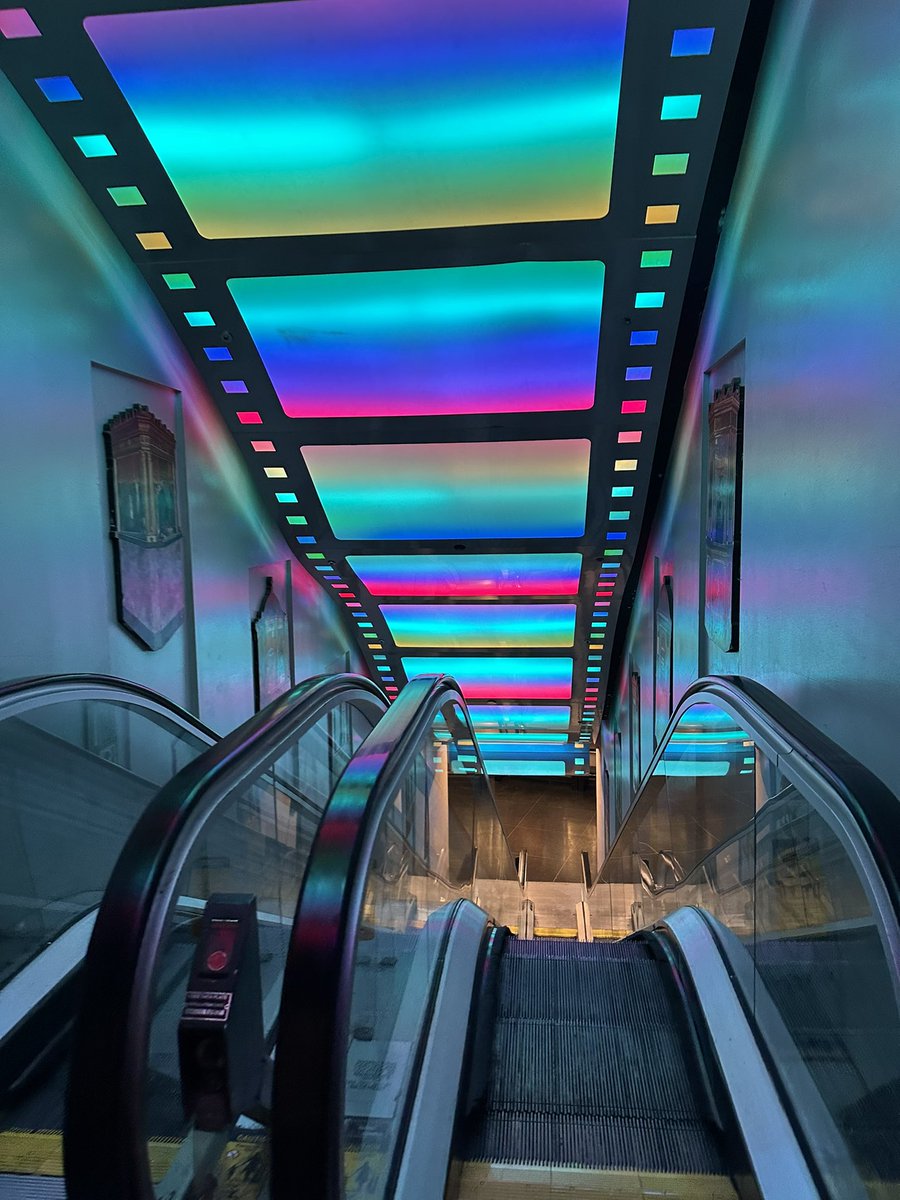 meetsyourmouth's tweet image. Took myself to the movies and brought my own snacks #LetsGo