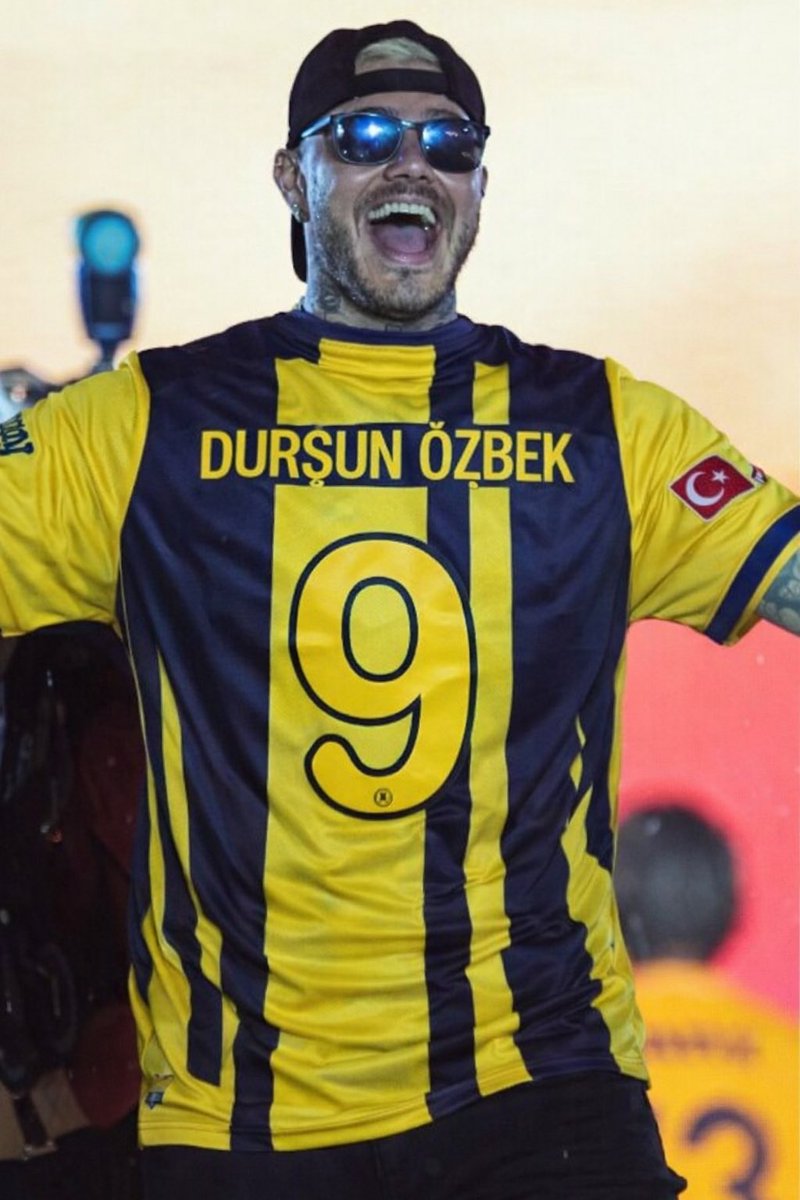 omerdobronx's tweet photo. @emeklisolkanat Şundan yapacan demi sezon sonu ya https://t.co/FfST7dx8zE