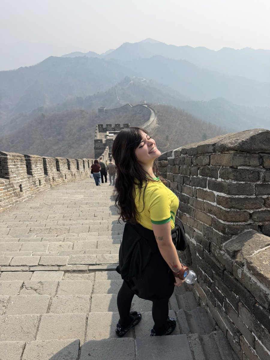 Lari Anjos tweet media