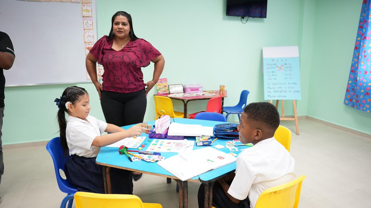 Ministerio de Educación de Panamá tweet media