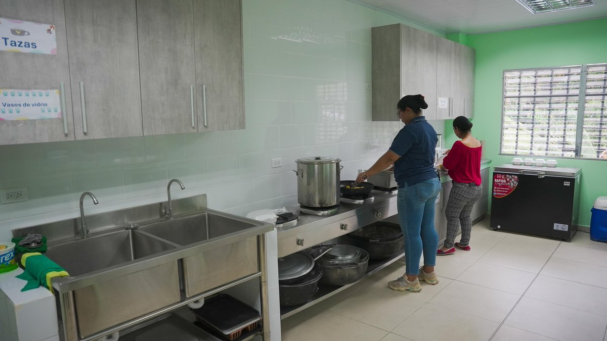 Ministerio de Educación de Panamá tweet media