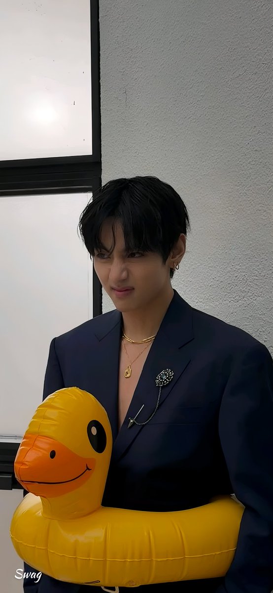 Min Swag 🖤 wallpapers + edits tweet media