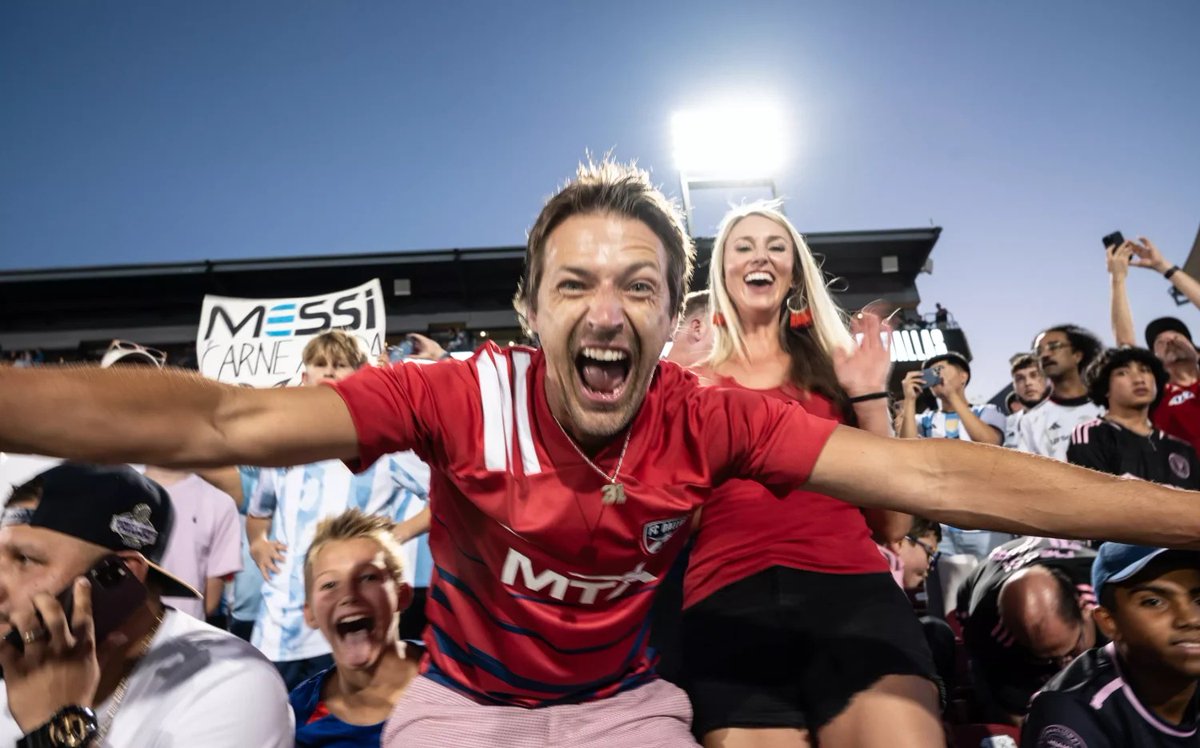 Dallas Observer tweet media