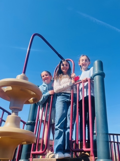 WPSSicomac's tweet photo. Being outside is good for us! https://t.co/eHfhb3v9OF