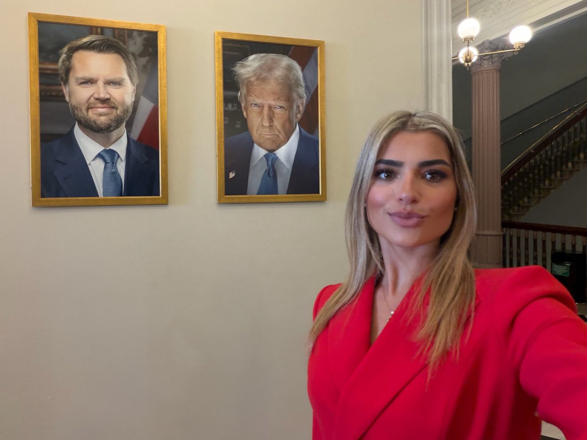 Debra Lea tweet media