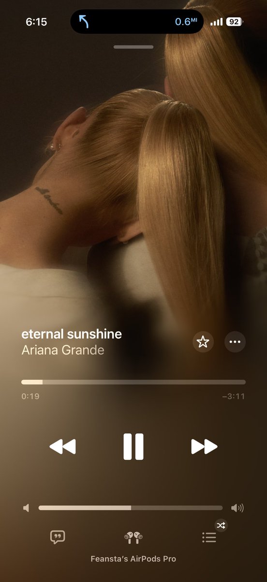 TheGrandeTop10's tweet photo. Why walk on a treadmill when you can just take a 30 minute walk in New York City in 70 degree weather and listen to ‘eternal sunshine’??? https://t.co/Hb2zCB3kw2