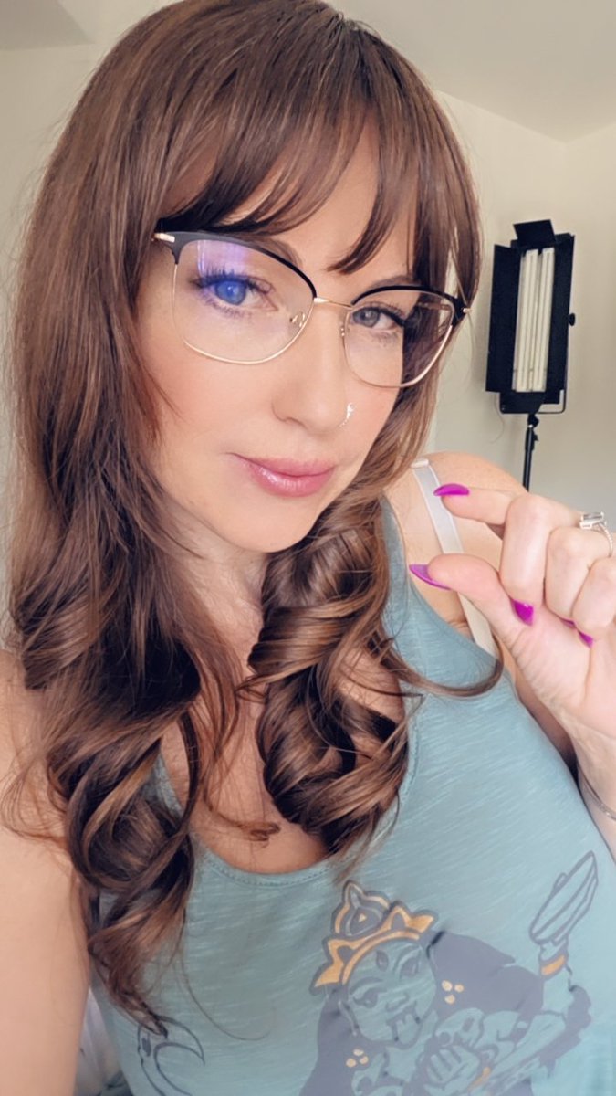 Mommy Kat Marie tweet media