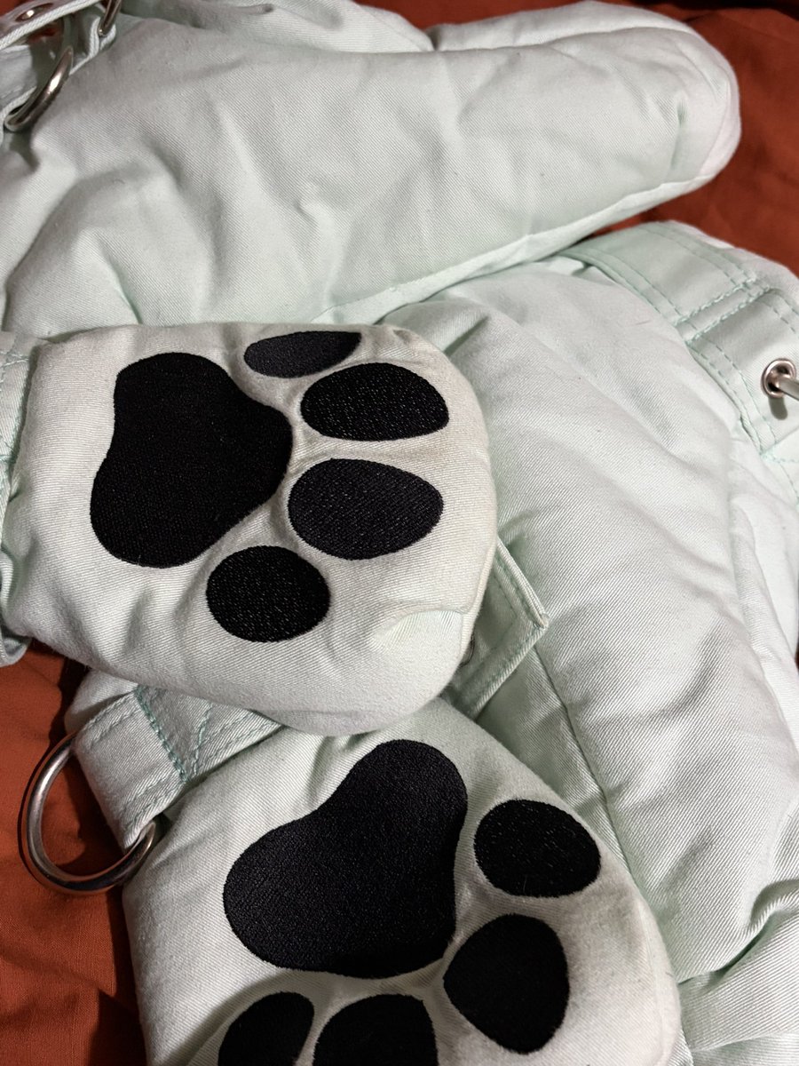 mommy ave tweet media