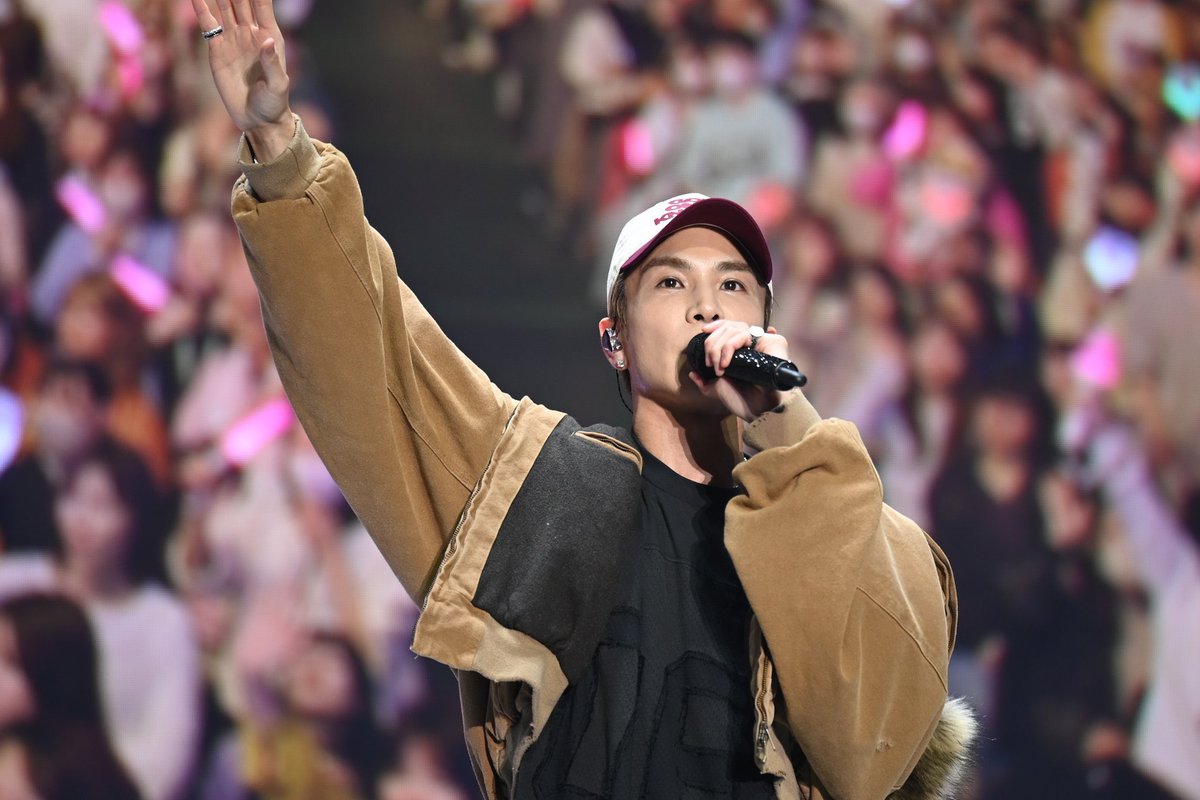 𝚁𝙸𝙽 tweet media