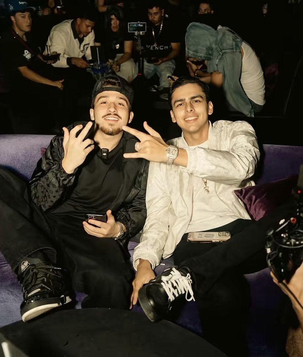 𝟕𝟕 tweet media