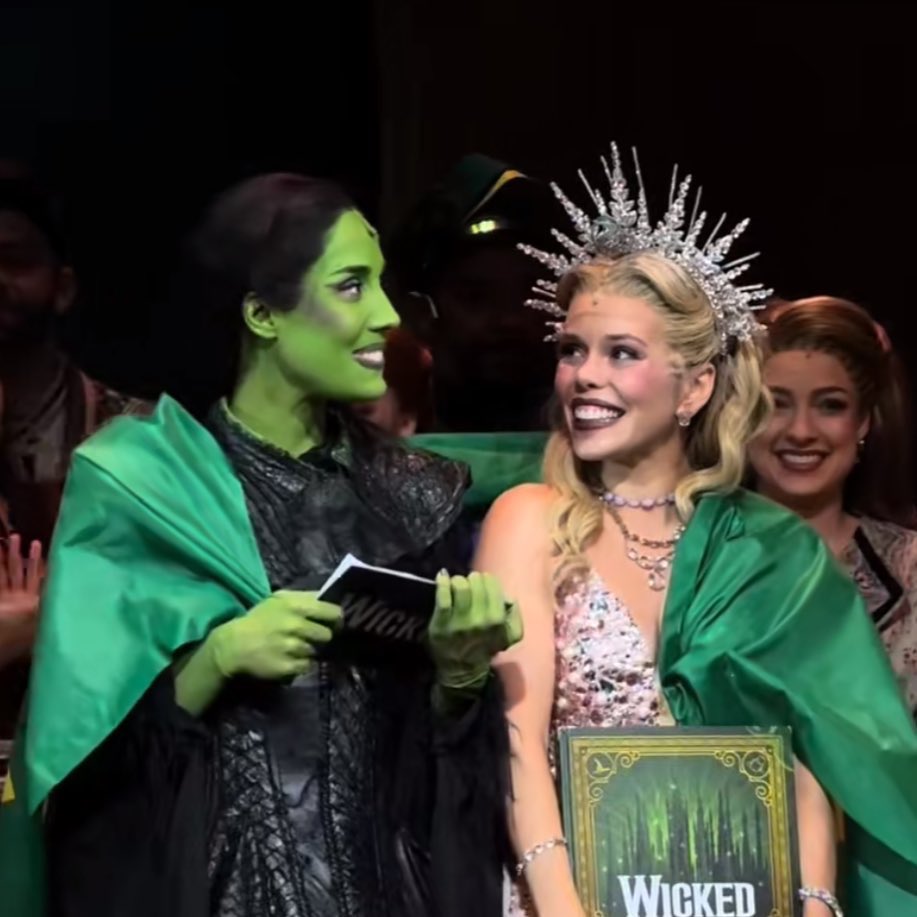 ana ⊹ ࣪ ˖ tweet media