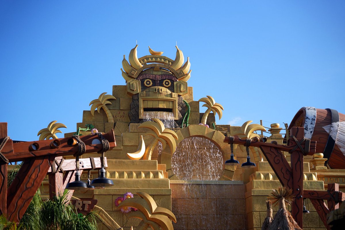 Inside Universal tweet media