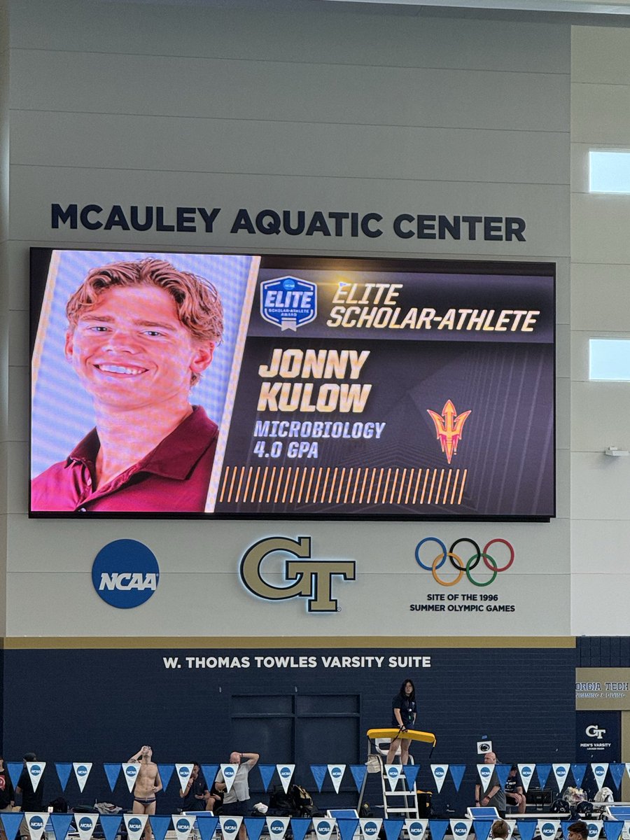 LVHS_SwimTeam's tweet photo. Jonny representing! https://t.co/S6aR3vhVOy