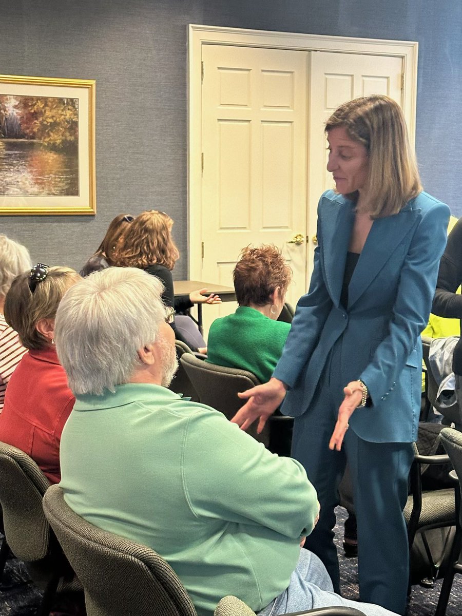 Elaine Luria tweet media