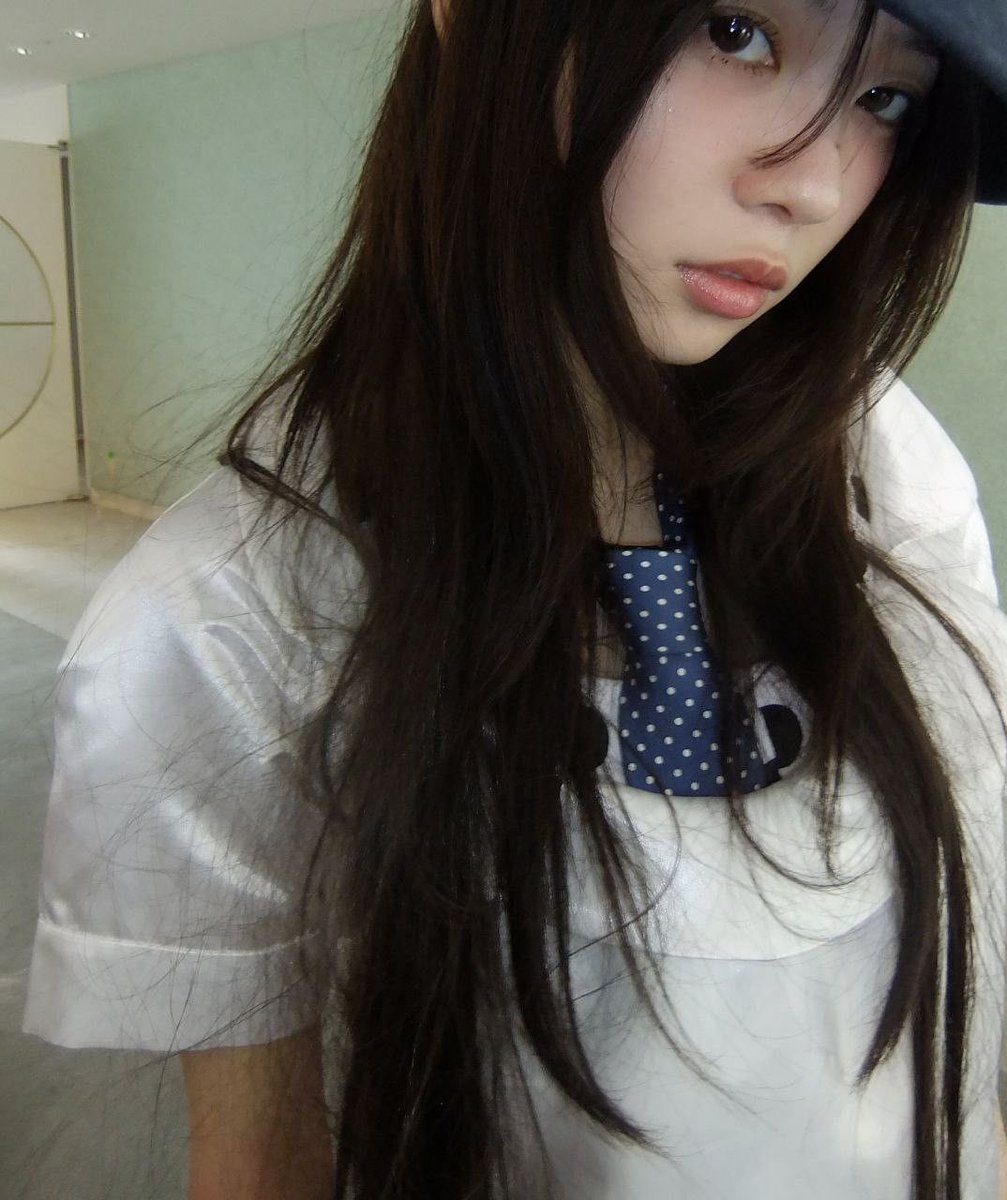 isabella ₊˚⊹ ᰔ tweet media