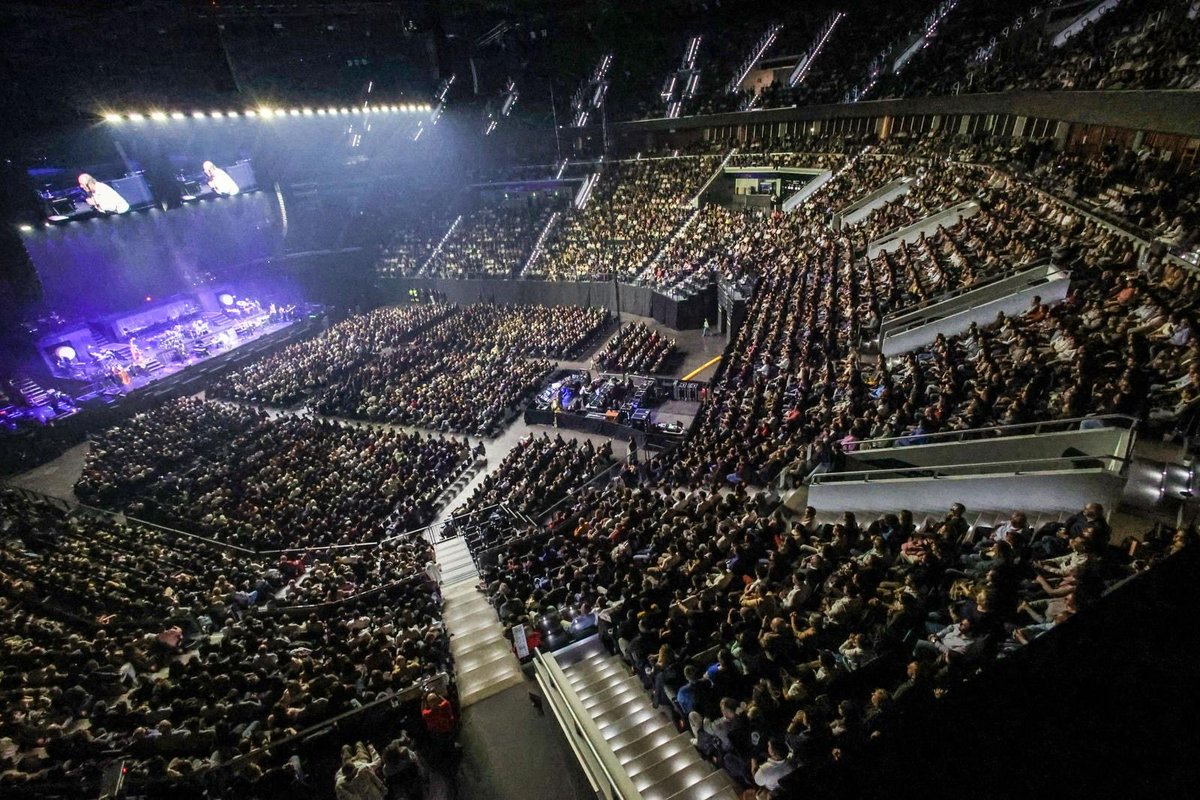 Roig Arena tweet media