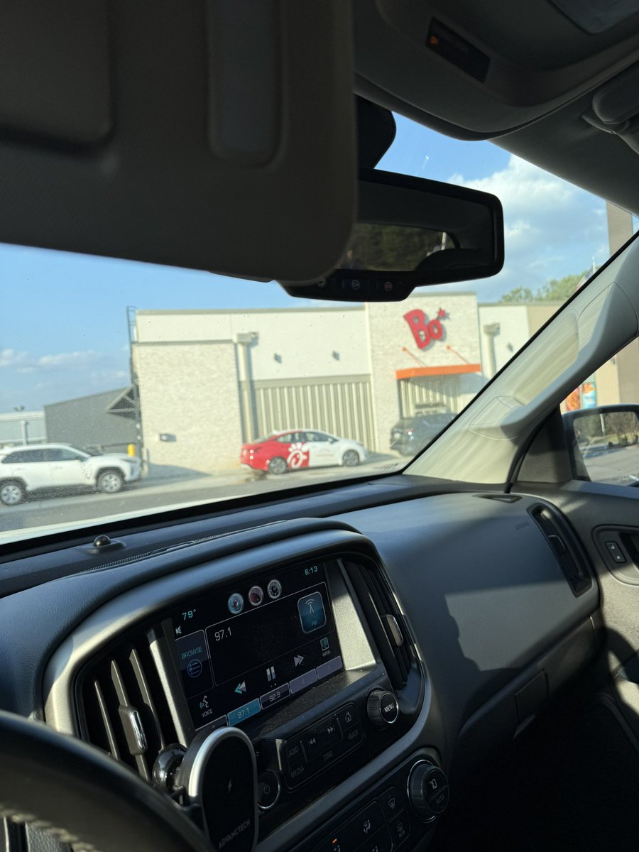 SirMarkR tweet media