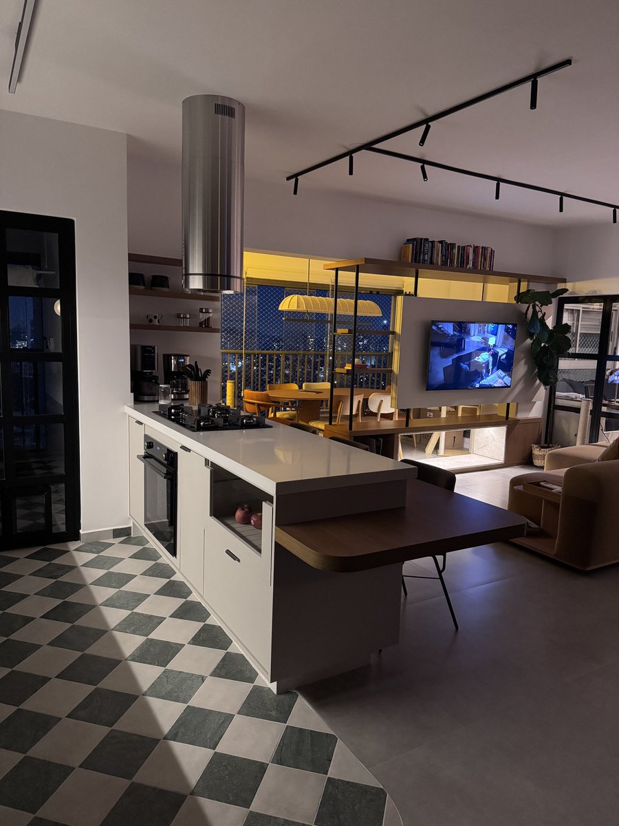 C4STANHEIRA tweet media