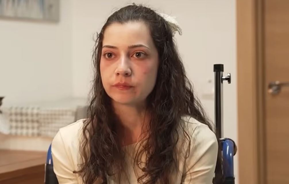 MeaCulpa.gr tweet media