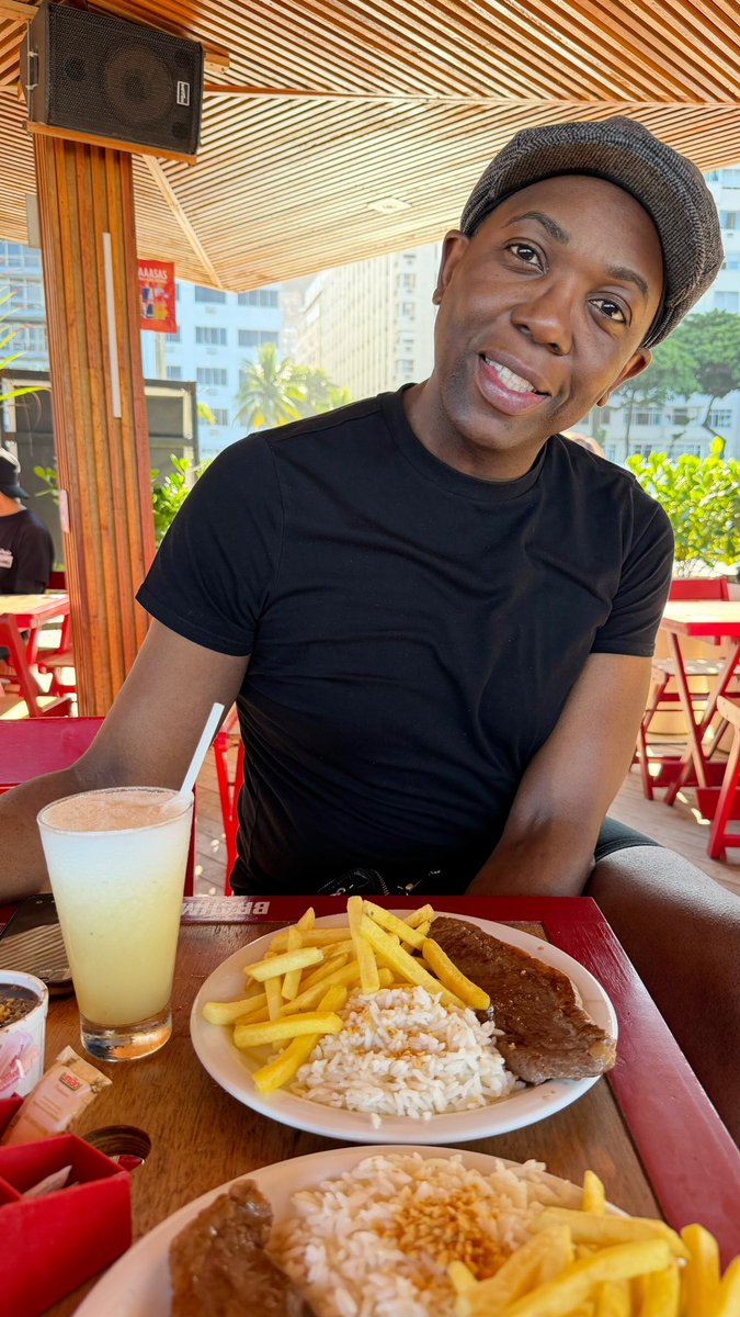 Pink Flamingo tweet media