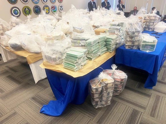 Mocha Bezirgan 🇨🇦 tweet media