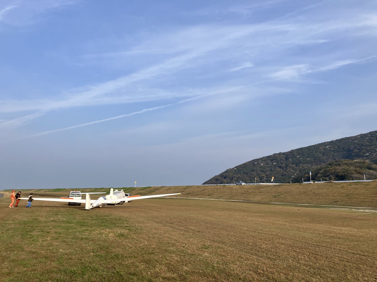 飛行機雲_JO4LJX/6 tweet media