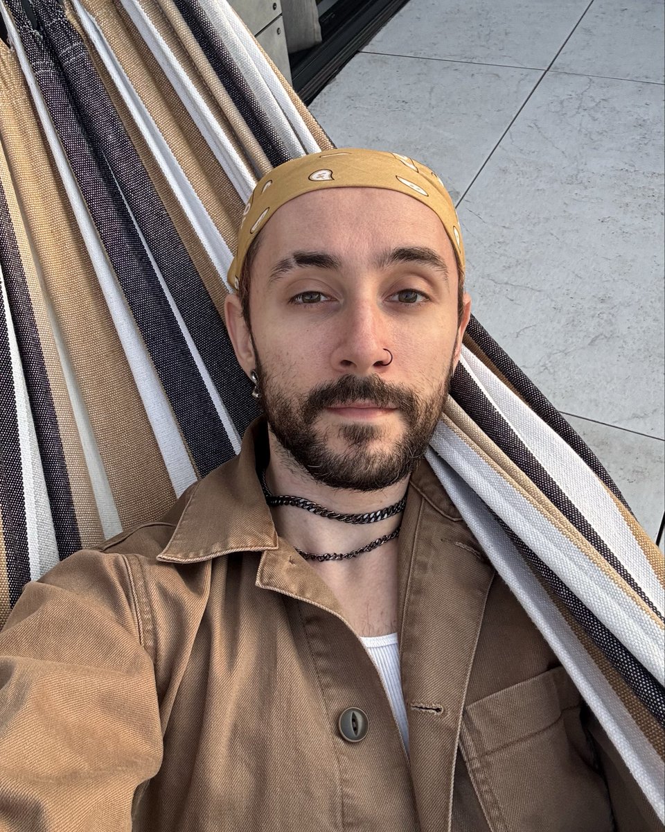 steves_beebs tweet media