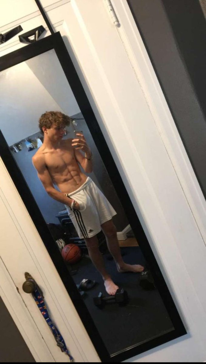 Mike1770054's tweet photo. Hanry 
🇬🇧Get your file with our affordable gay file services - sweet deals or sweet love!😊 "You looking for more options or want to tweak this?
https://t.co/pmmSYtu2vB

#horny #cuteboys #collegeteen #baitedkids #pizz https://t.co/KzlgTwXpEc