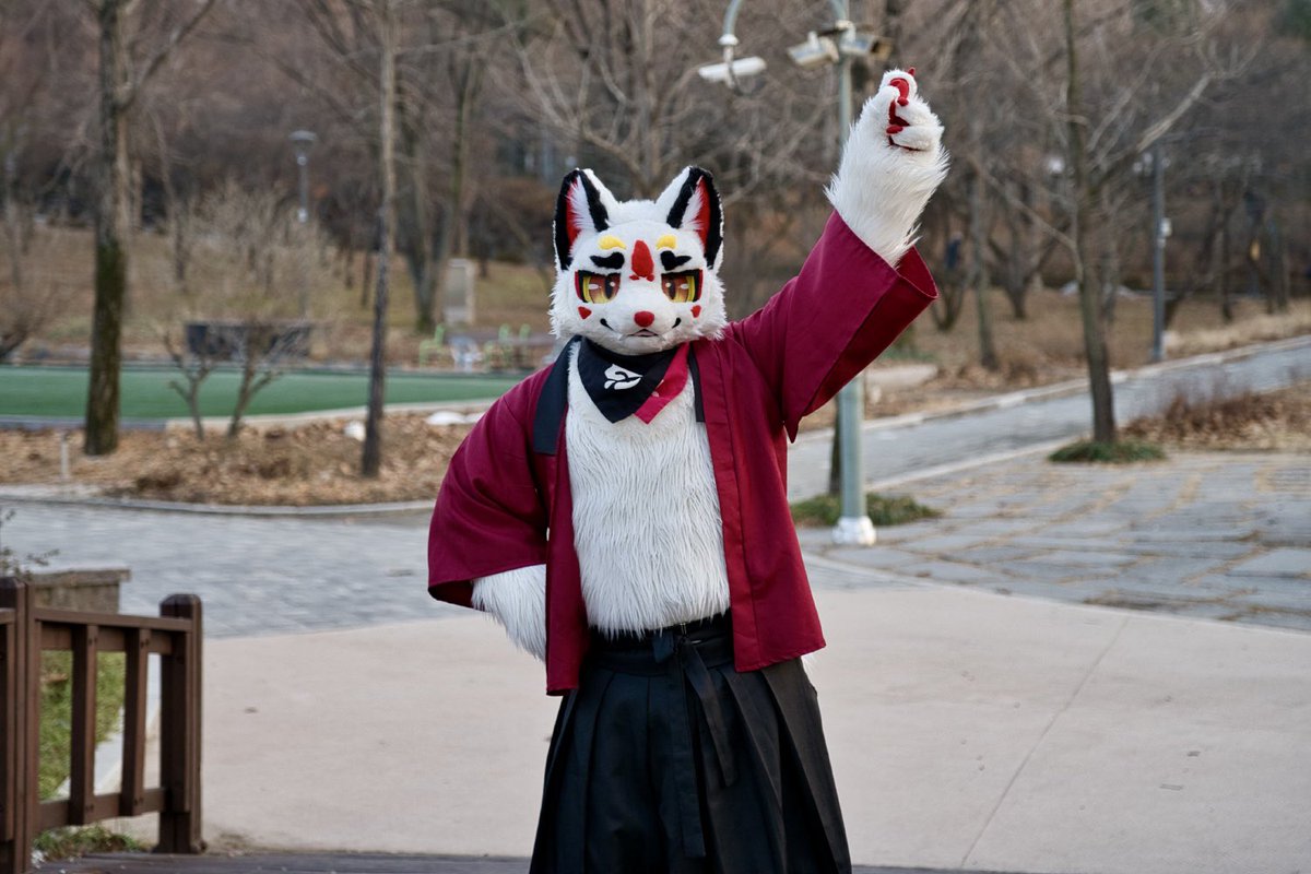 흰둥이 / しろ 🔜 Furst Class tweet media