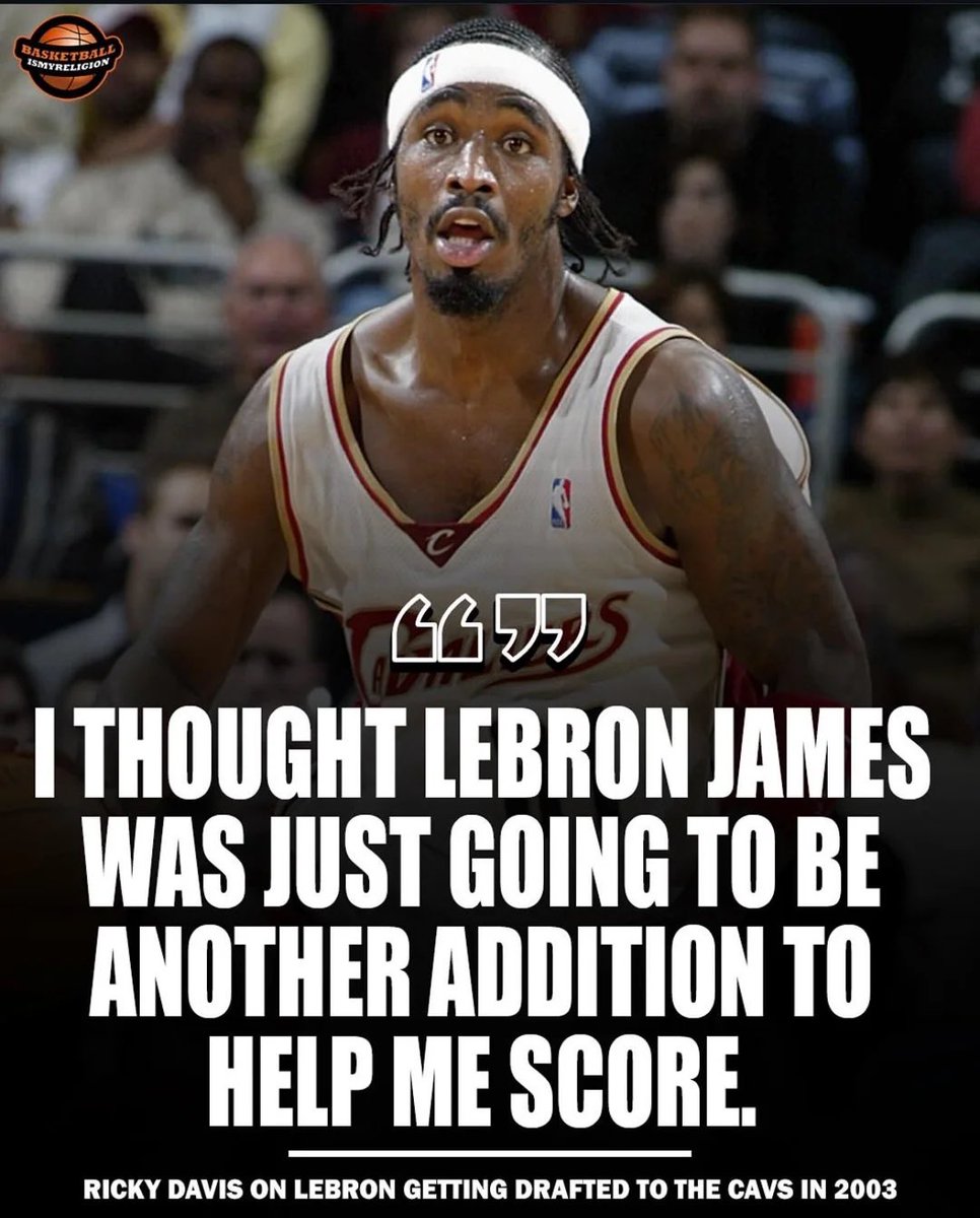 KenHeLive tweet media