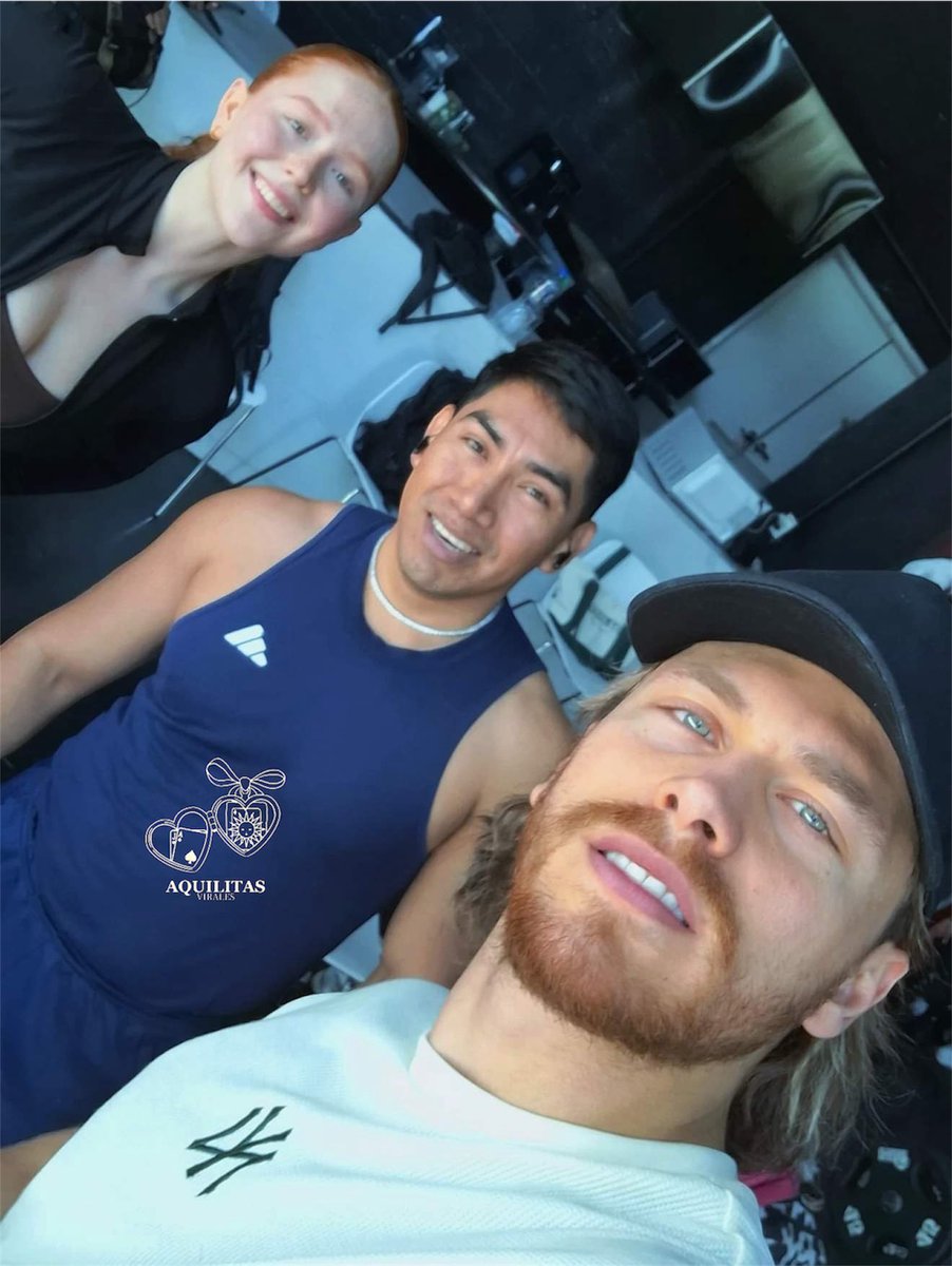 Aquilitas Virales 𖤓☽ tweet media