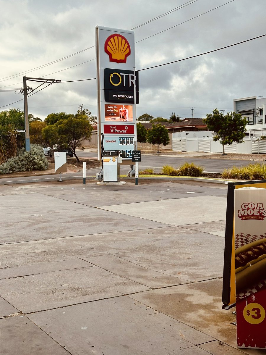 Tyler Green tweet media