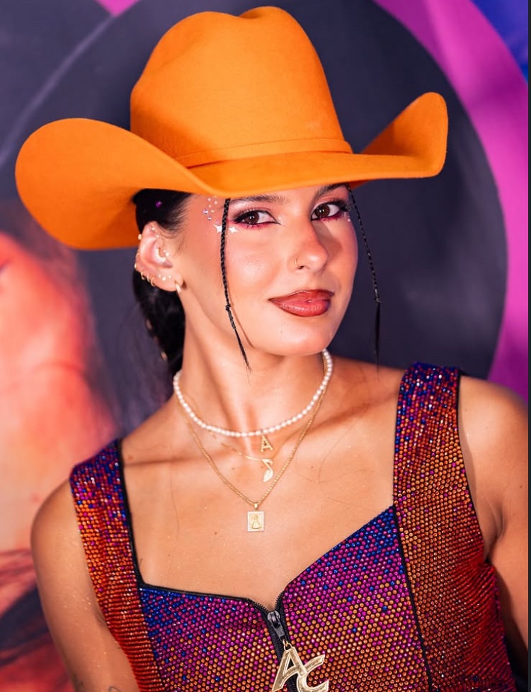 Info Ana Castela tweet media