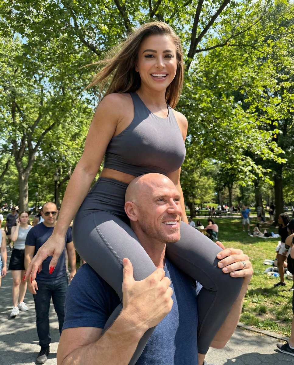 Francety tweet media