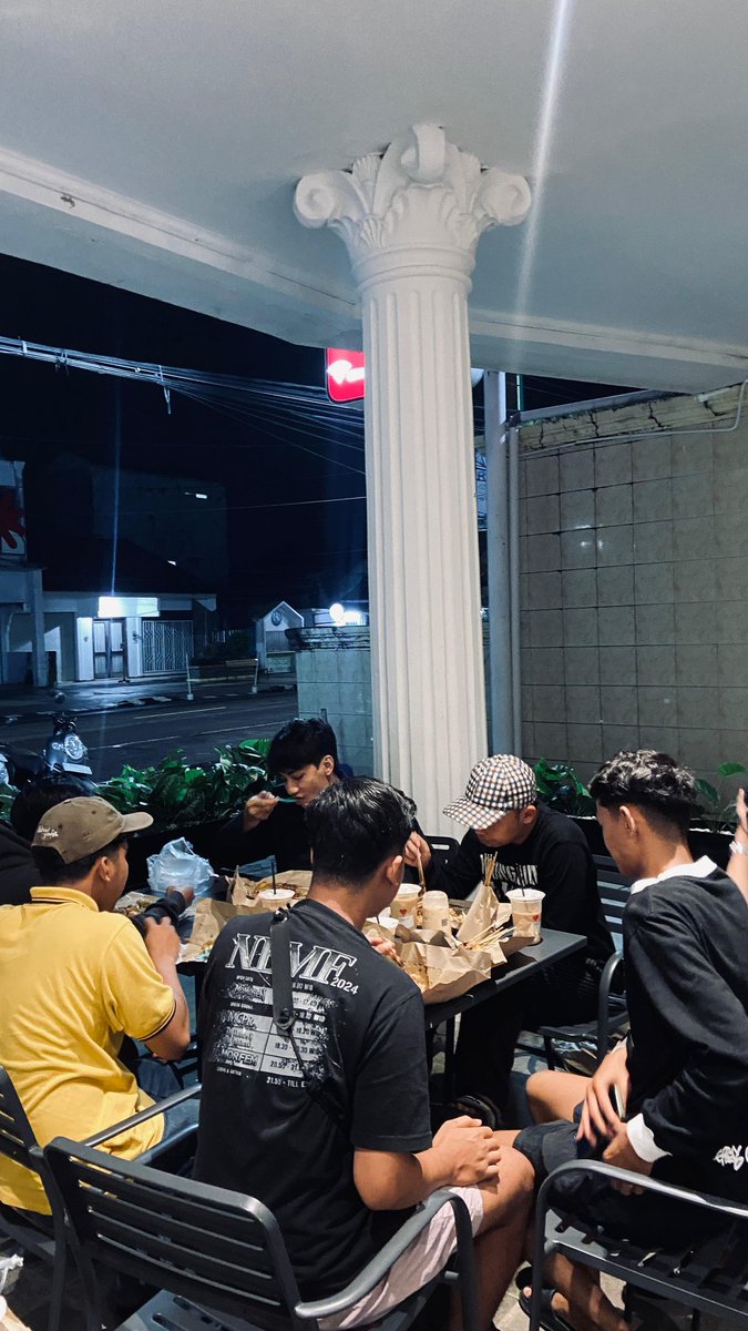 DEATH OR GLORY! tweet media