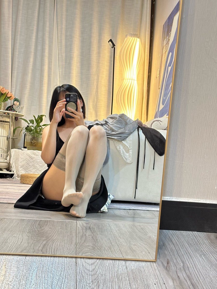 Lulu 吃不饱_ tweet media