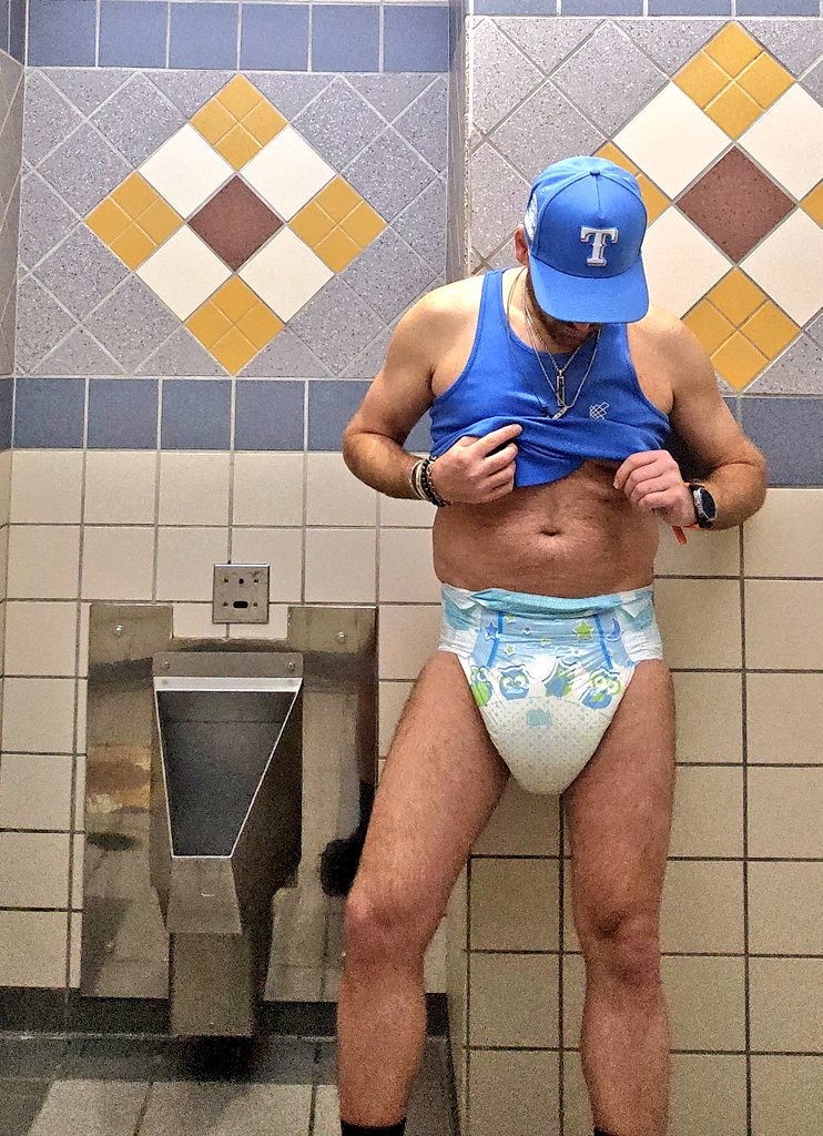 Hungdiaperstud tweet media