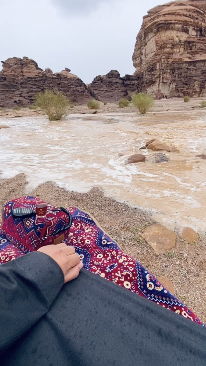 abumhand201's tweet photo. @tabukm @Momah_SA #تبوك وأجواءها الممطره والساحرة 

#أمطار_تبوك 
#الشعب_الصيني_ماله_حل https://t.co/qOPmbNtJg2