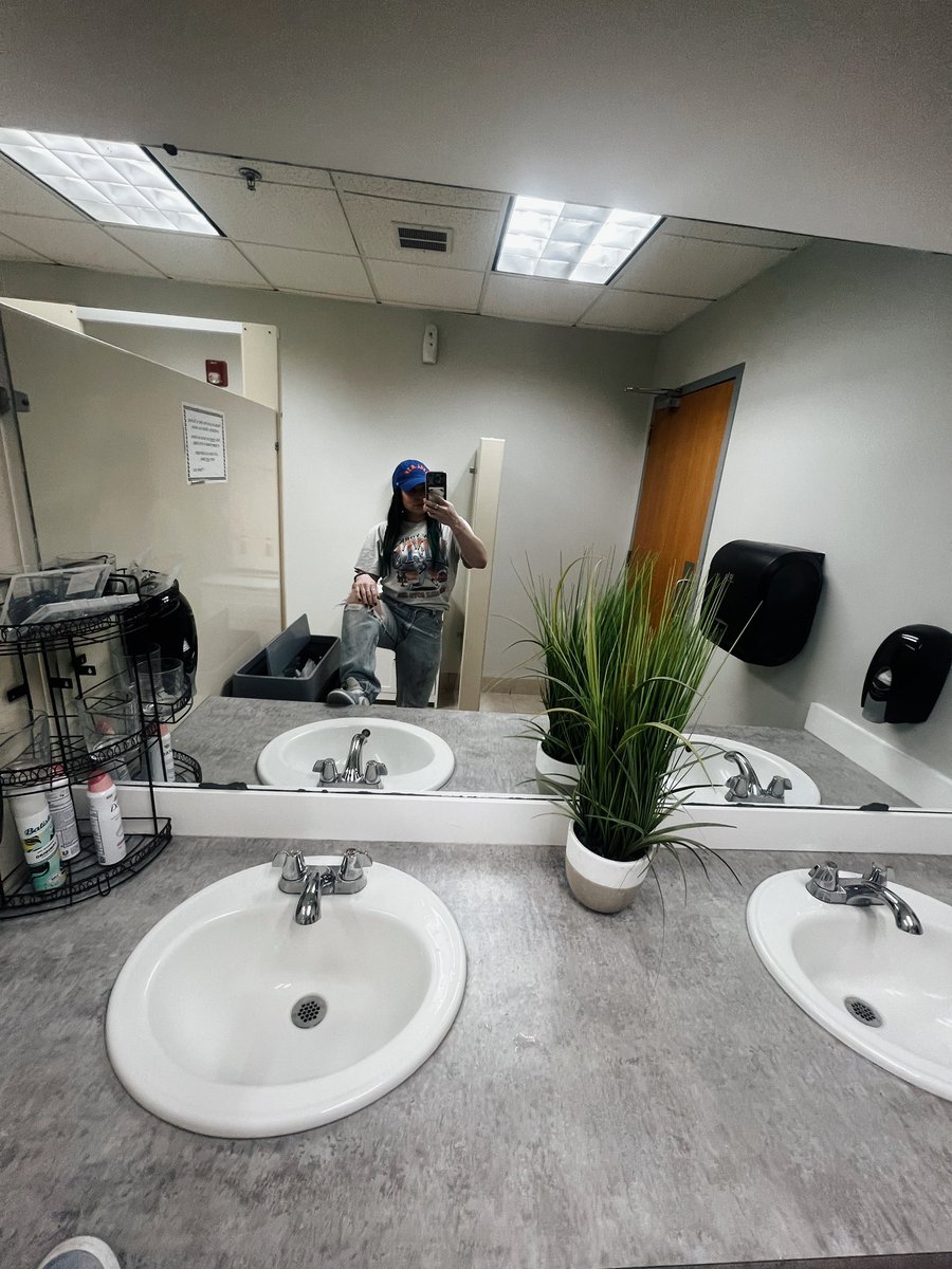 princess tiana tweet media