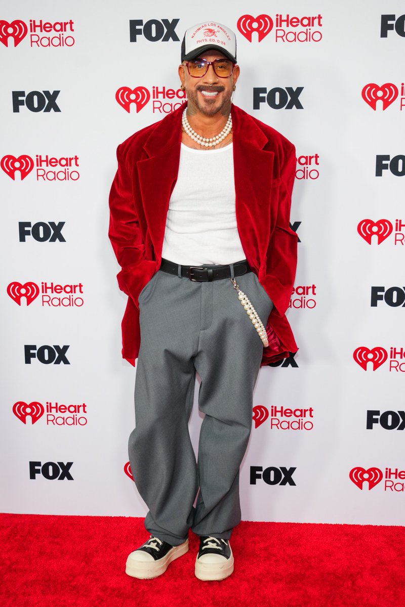 On The Red Carpet tweet media