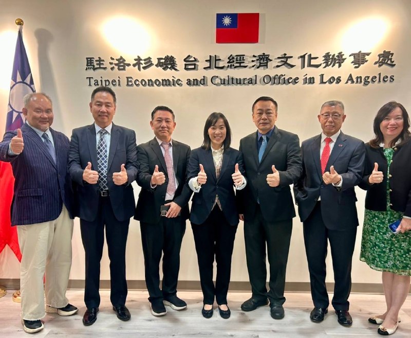 Taiwan in Los Angeles tweet media
